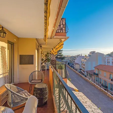 Proche Centre-ville - Plages - Casino - Bg *